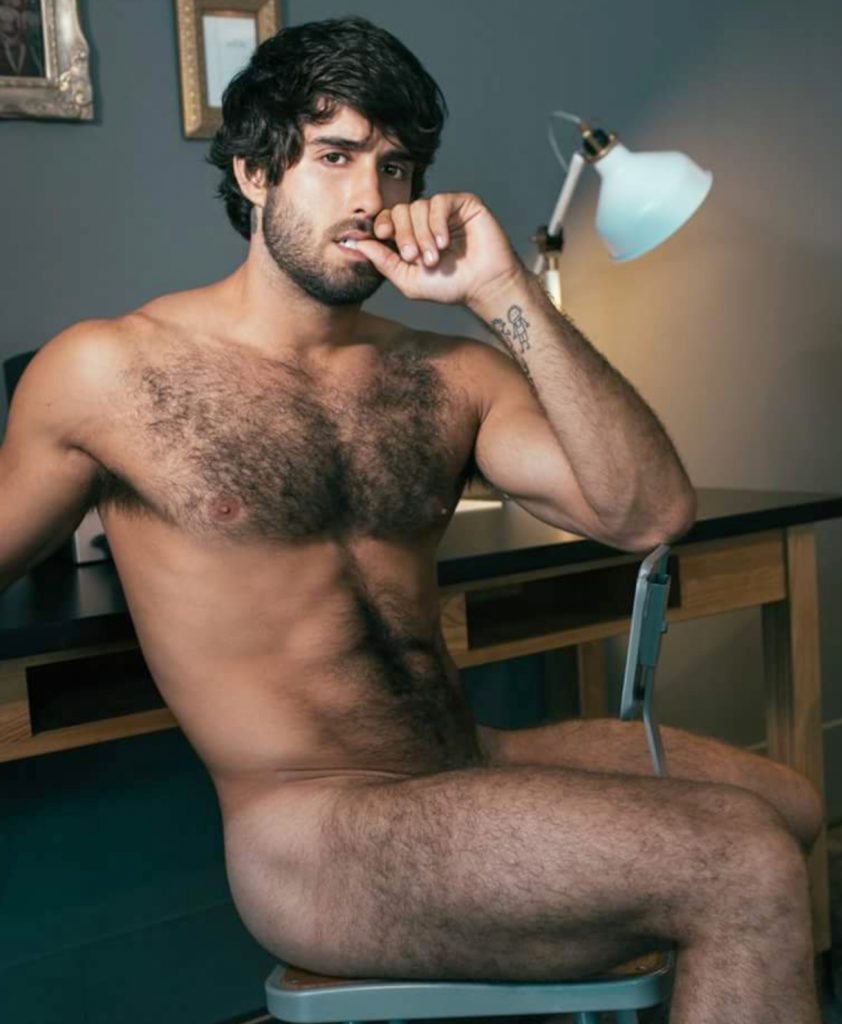 Hairy men_Gay friendly guy