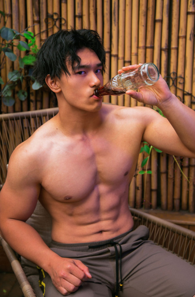 Asian fitness model from China