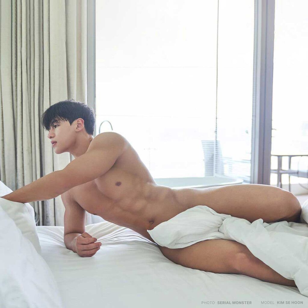 Korean Nude Men Beauty Perfected: Kim Se-Hoon’s Stunning Gay Presence