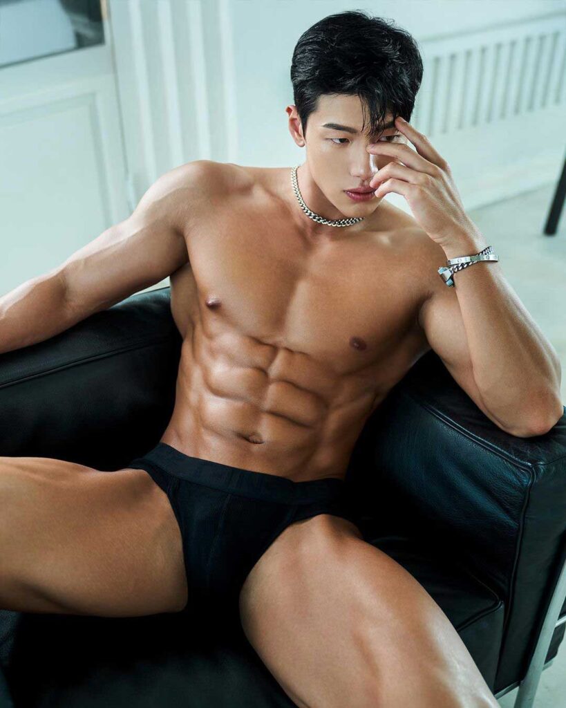 Korean Nude Men Beauty Perfected: Kim Se-Hoon’s Stunning Gay Presence