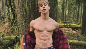 Handsome-White-Caucasian-uys-ays-riendly